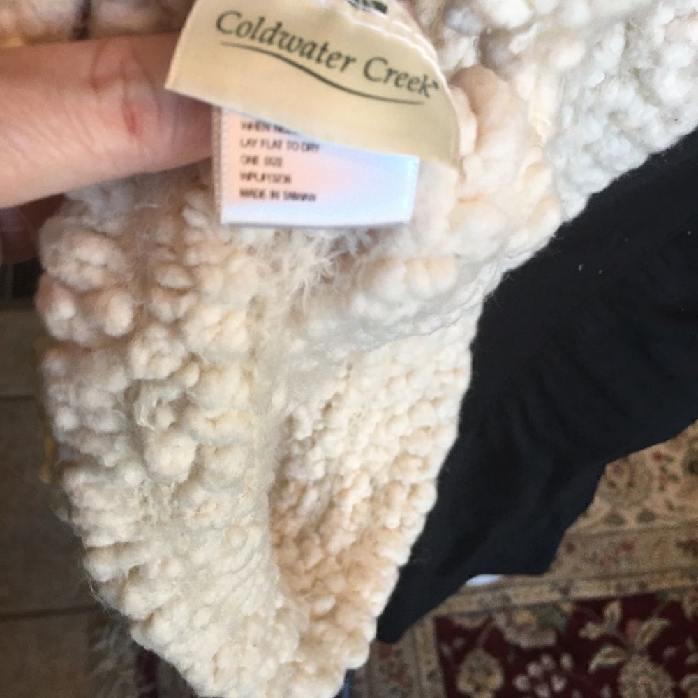 HOMEMADE HAND Knit Scarf! - Picture 6 of 8